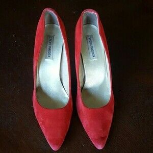 Steve Madden Red Suede Pumps - Size Women's 10